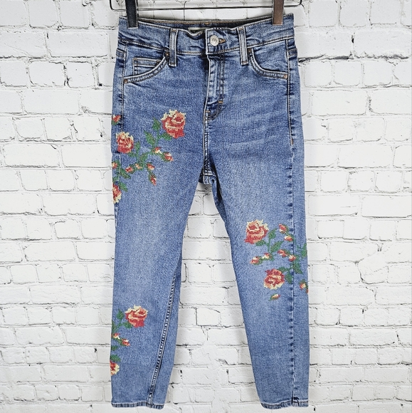 TOPSHOP | Jamie moto floral embroidered petite/cropped jeans - Picture 5 of 9